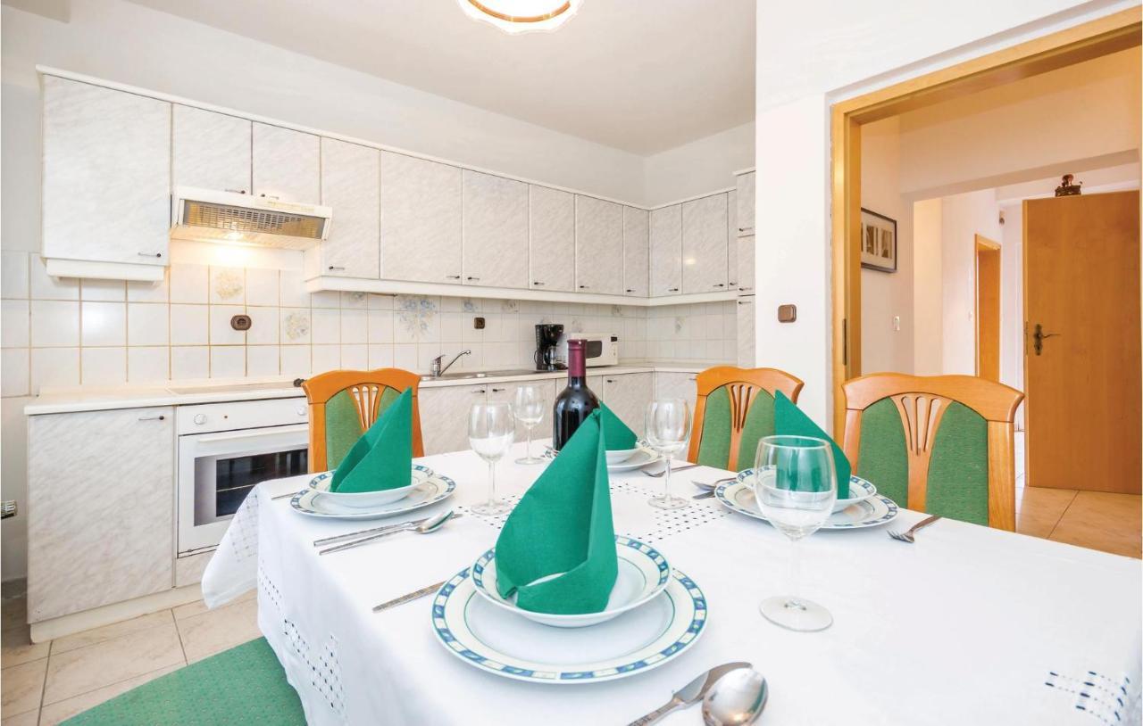 Stunning Apartment In Матулі Екстер'єр фото