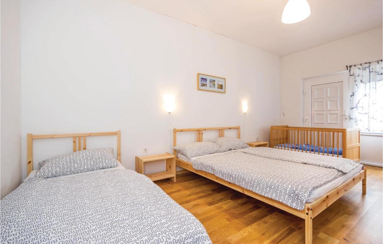 Stunning Apartment In Матулі Екстер'єр фото