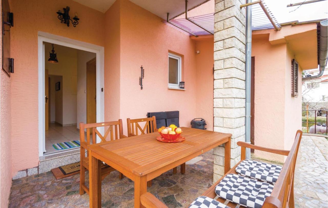 Stunning Apartment In Матулі Екстер'єр фото