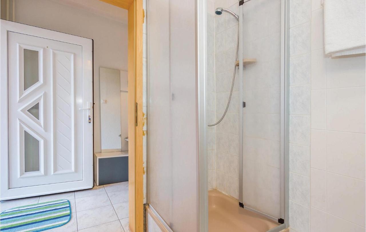 Stunning Apartment In Матулі Екстер'єр фото