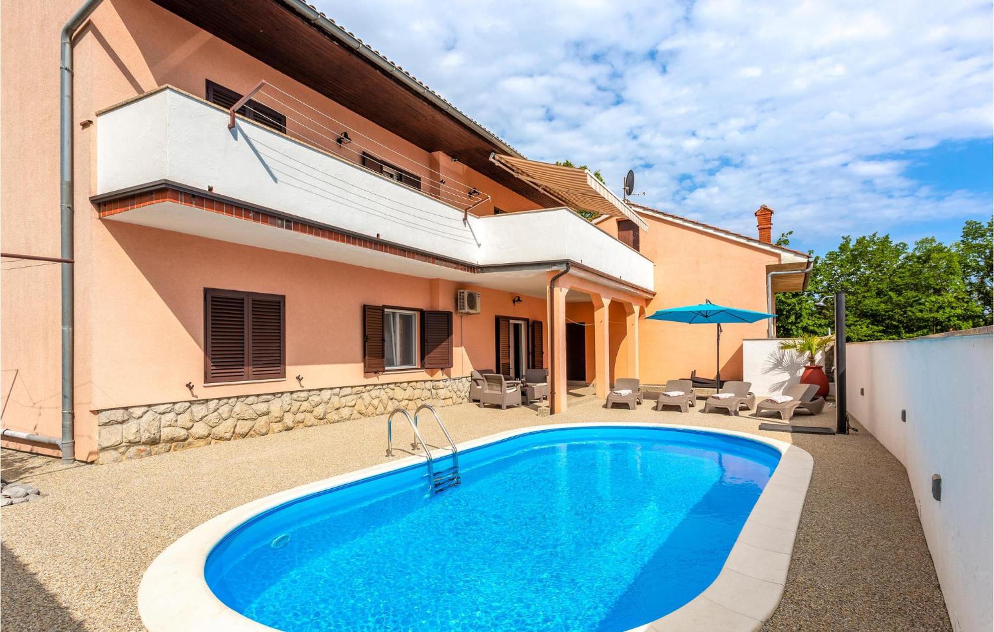 Stunning Apartment In Матулі Екстер'єр фото